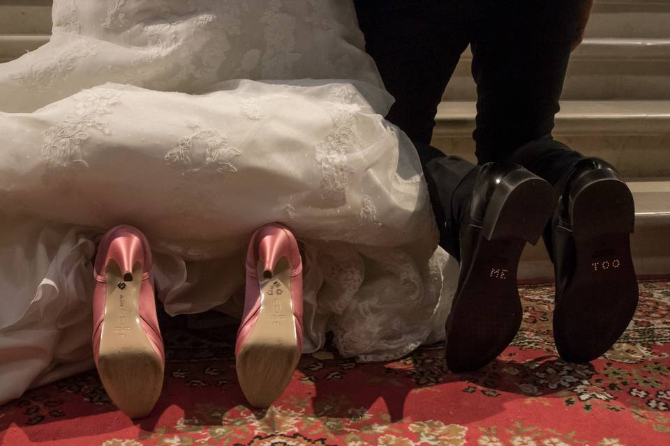 Dettaglio scarpe sposi