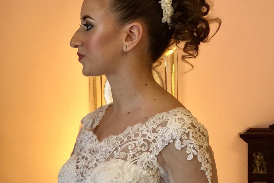 Anna Cais Bridal Stylist