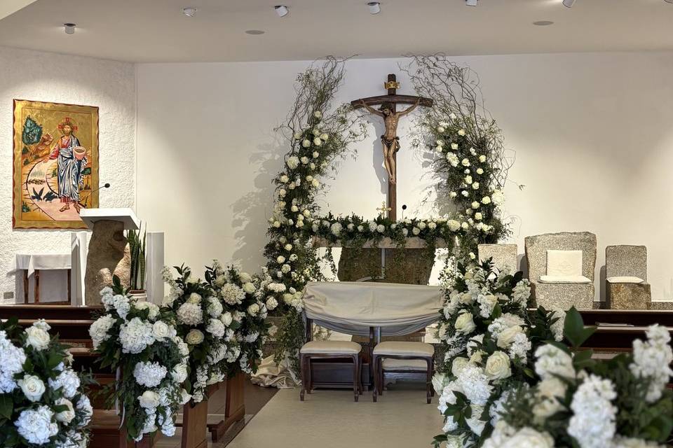 Allestimento floreale chiesa