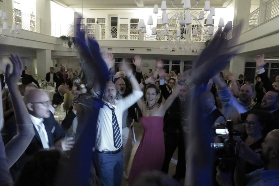 Direzioni Parallele - Wedding Entertainment