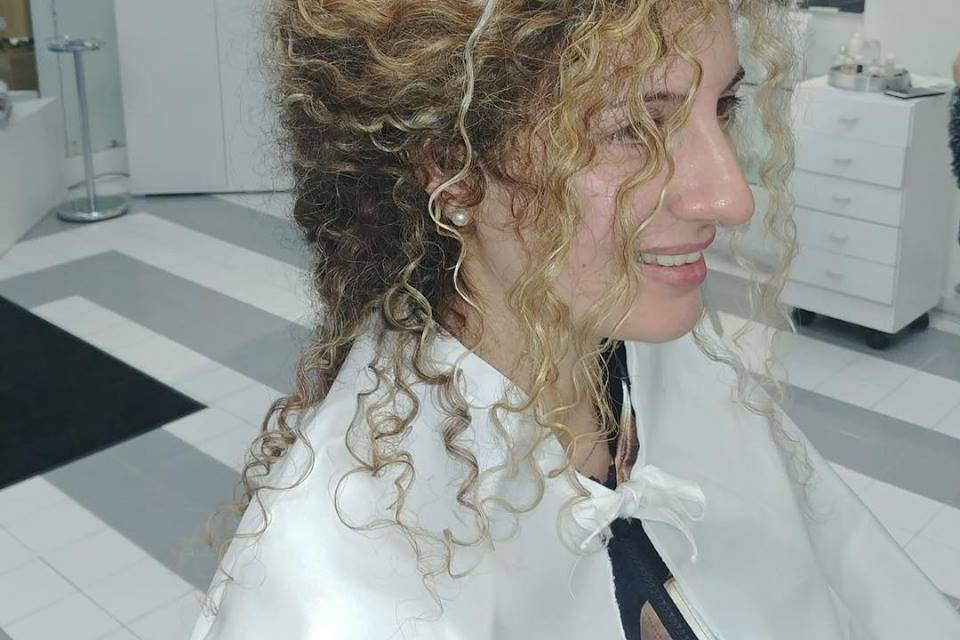 Maria Falcone Hairstylist