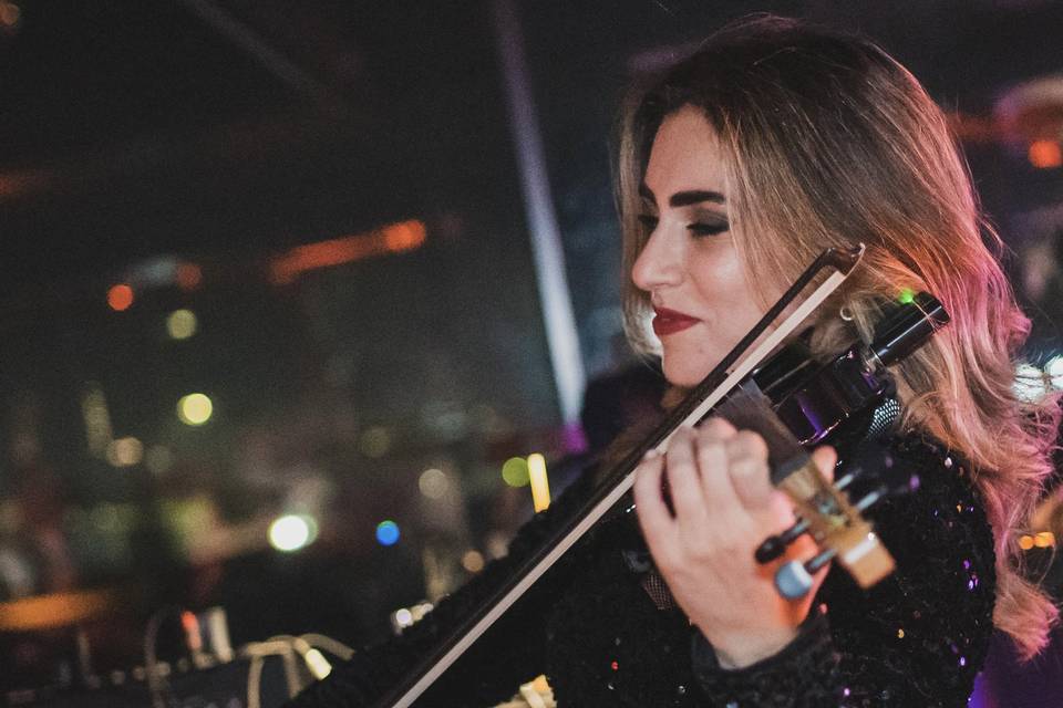 Violinista Annalisa Di Pinto