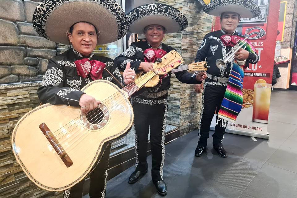 Mariachi Así es México