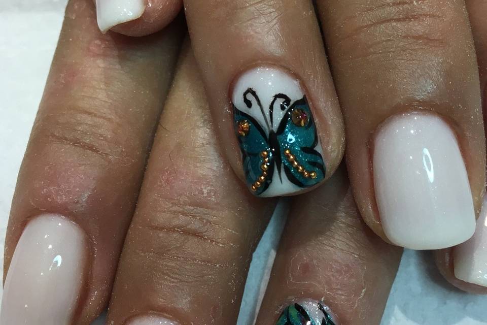 Nail art farfalle