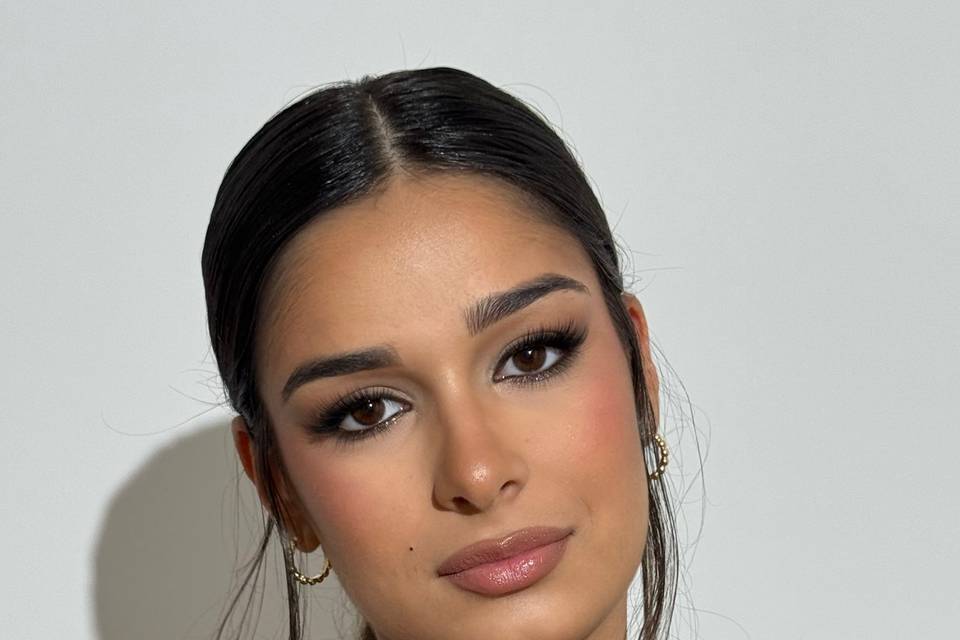 Full glam