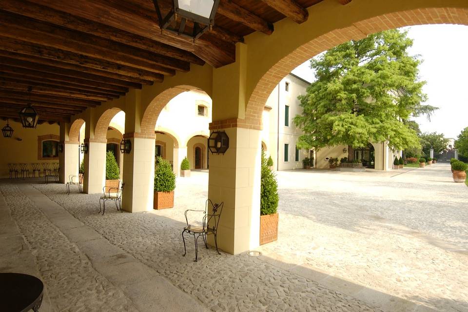 Portico lato   parco