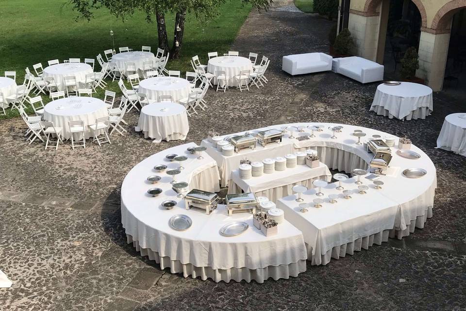 Buffet nel parco