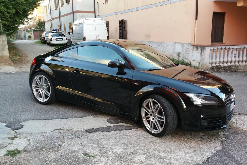 Audi tt s line