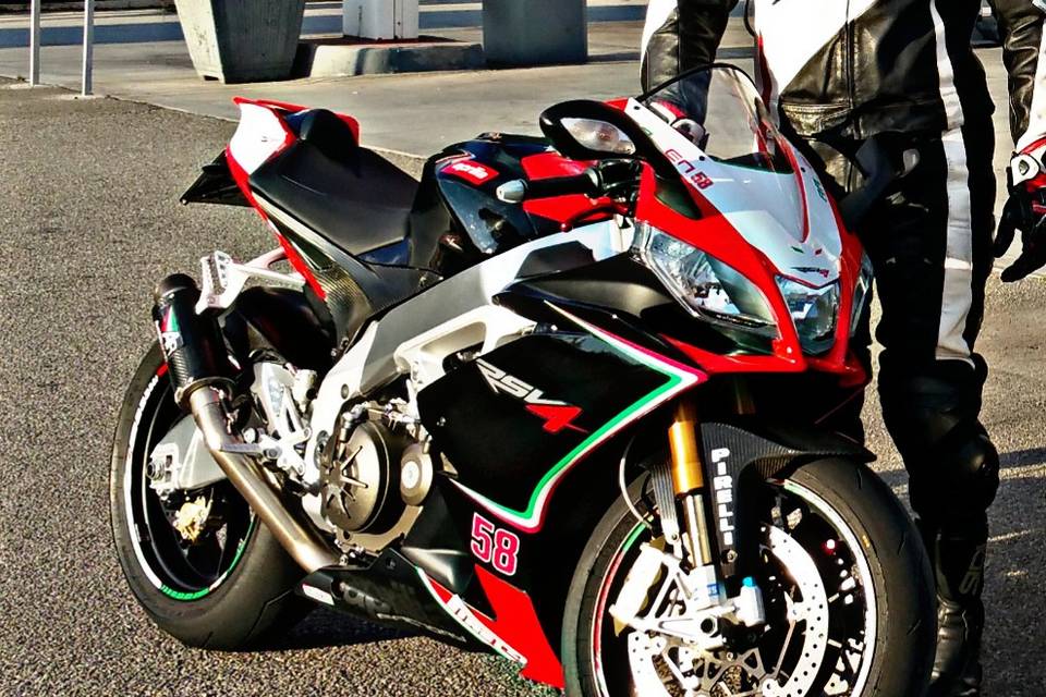 Rsv4 factory