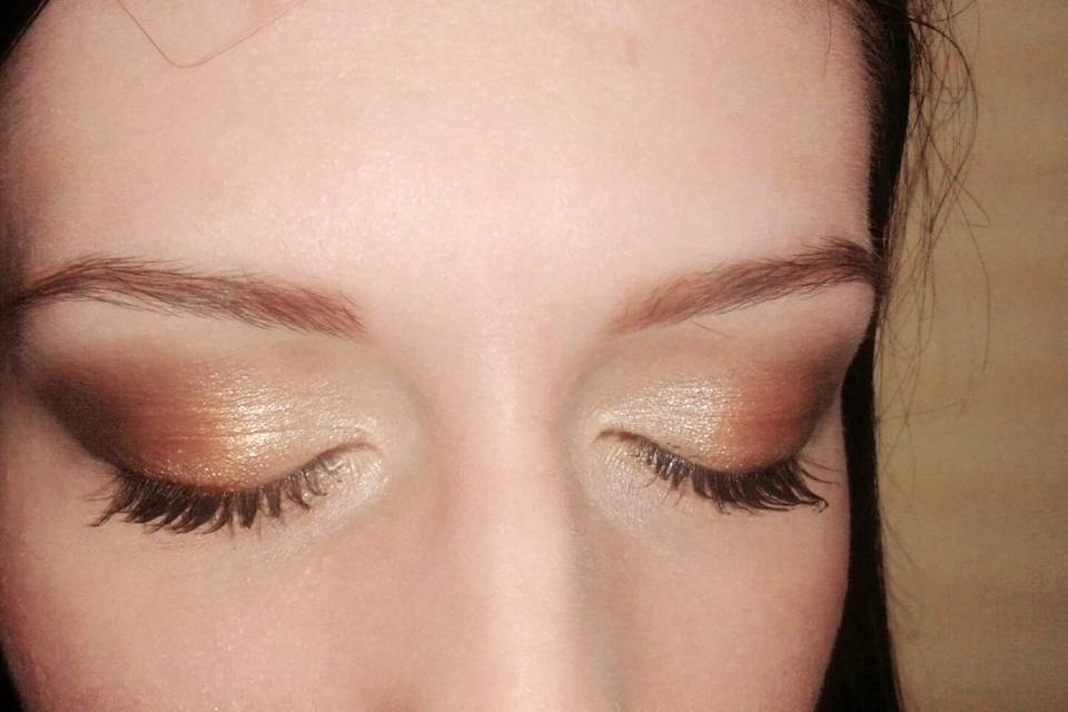 Dettaglio occhi trucco giorno