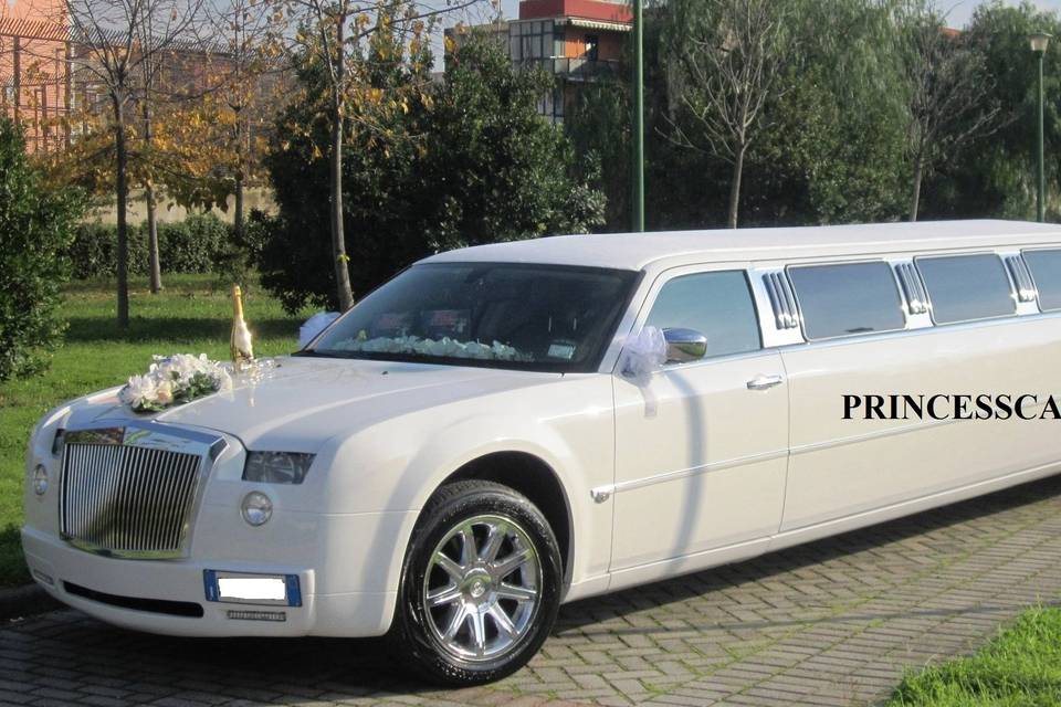 Chrysler limousine