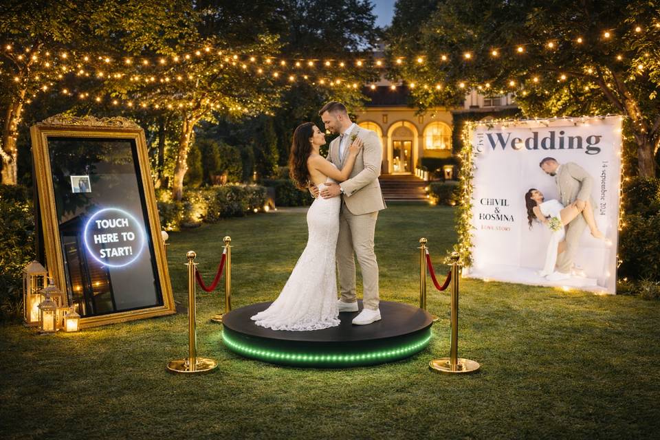 Greta Photobooth 360 & Wedding Experience