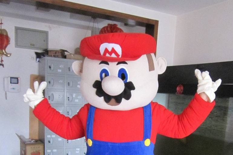 Super Mario