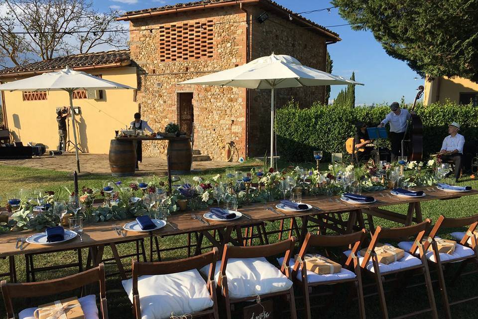 Pranzo a bordo piscina