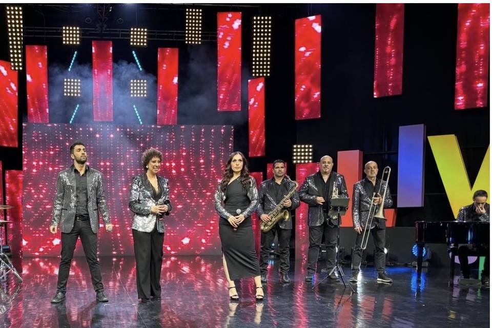 Trasmissione  LIVE SHOW