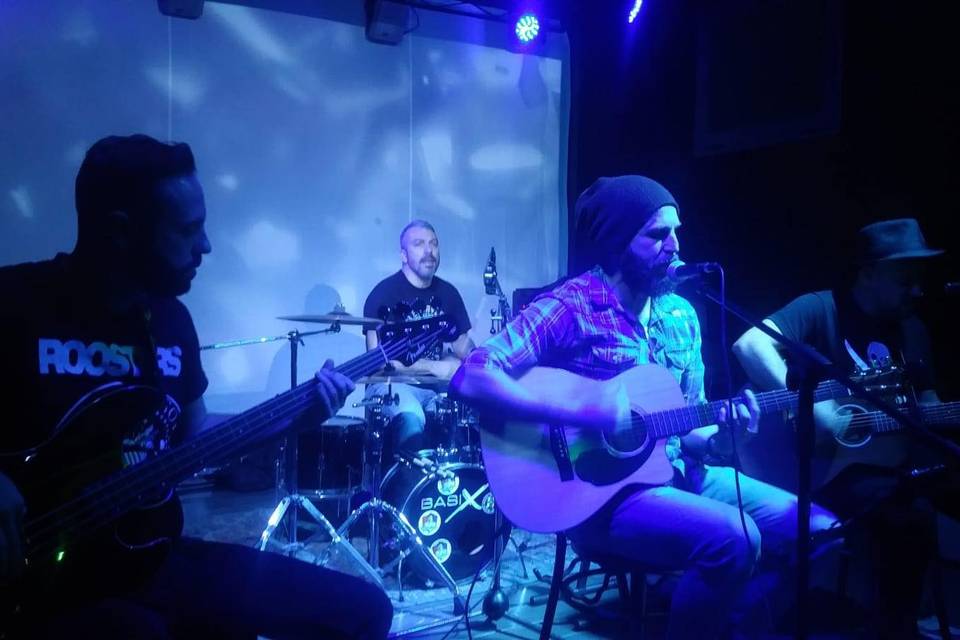 Acoustic set