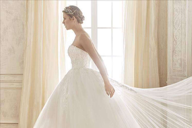 Pronovias linea - la sposa