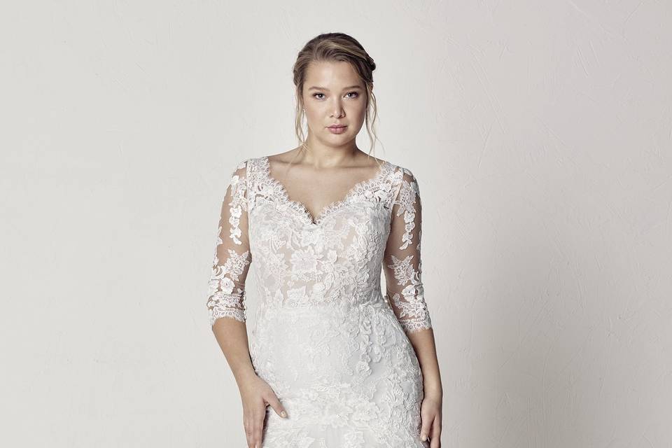 Pronovias Plus