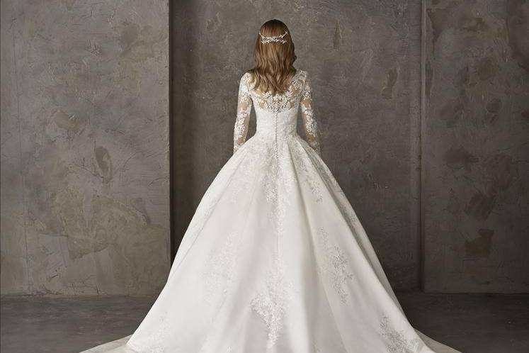 Pronovias Privè