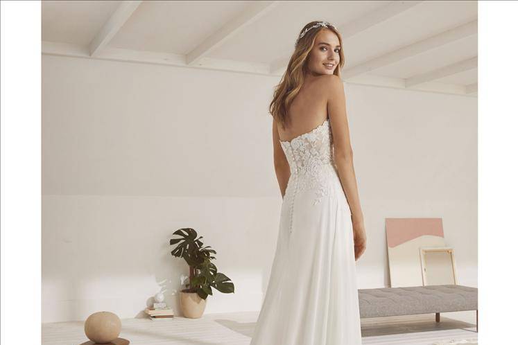 Pronovias linea White One