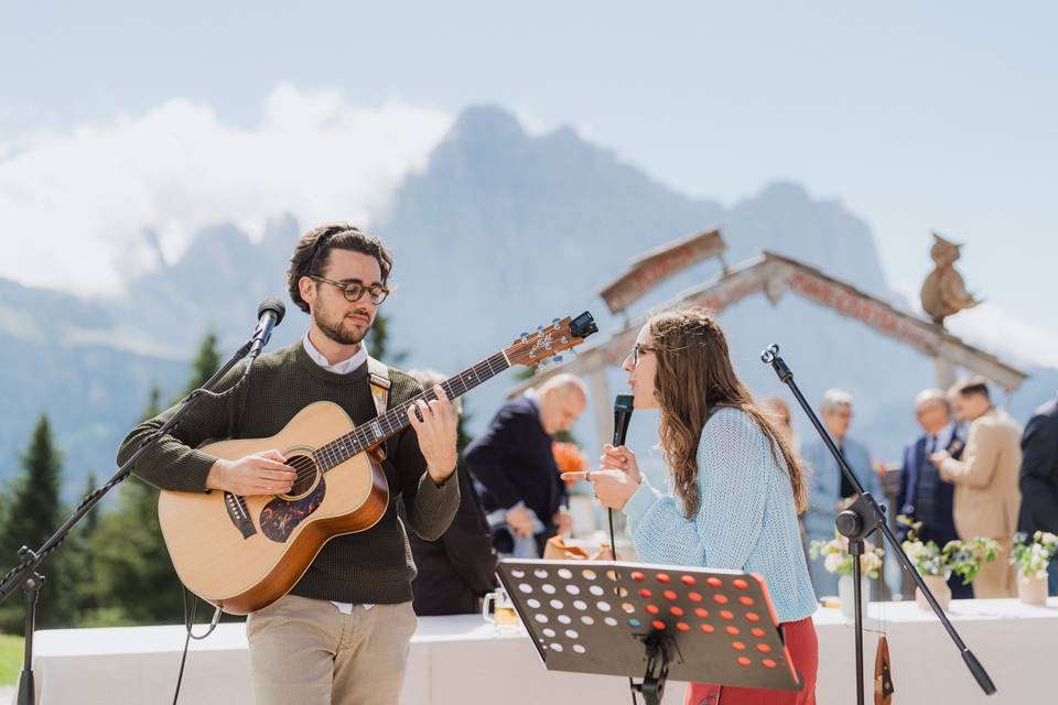 Luelo Acoustic Duo