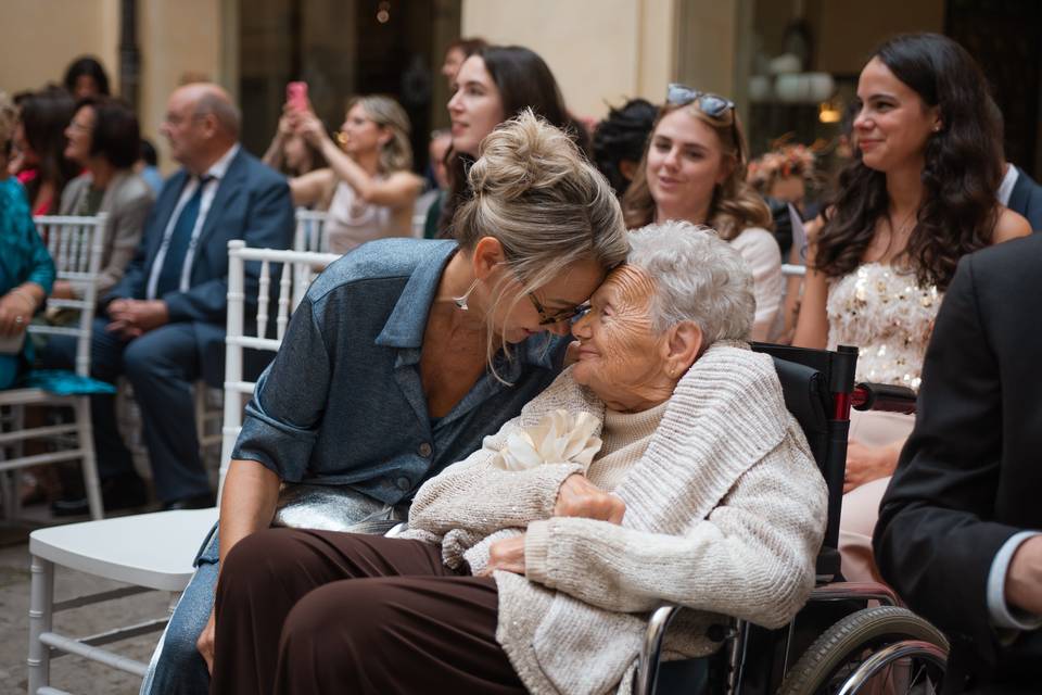 Mamma della sposa e nonna
