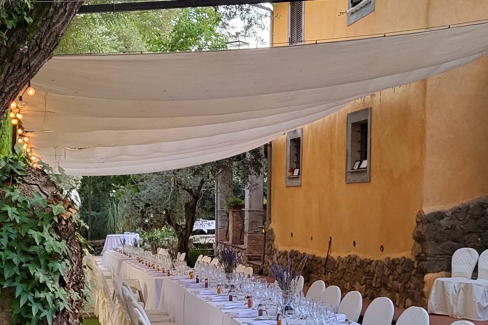 Cena in giardino