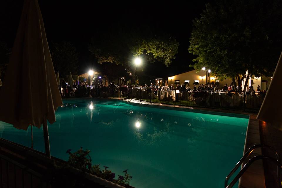 Piscina di notte