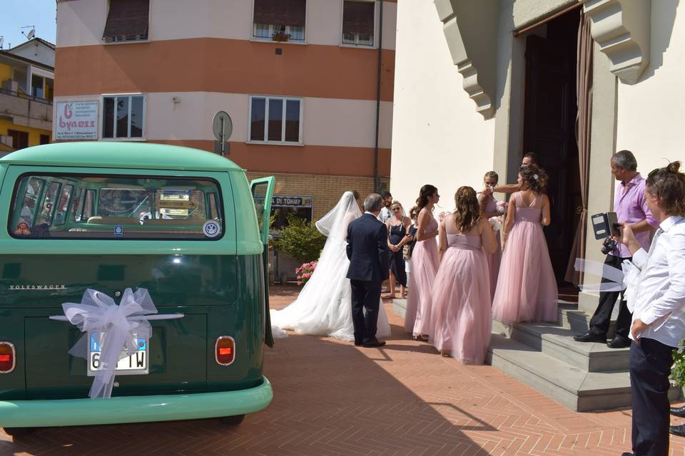 VW T1 e Sposa sorride