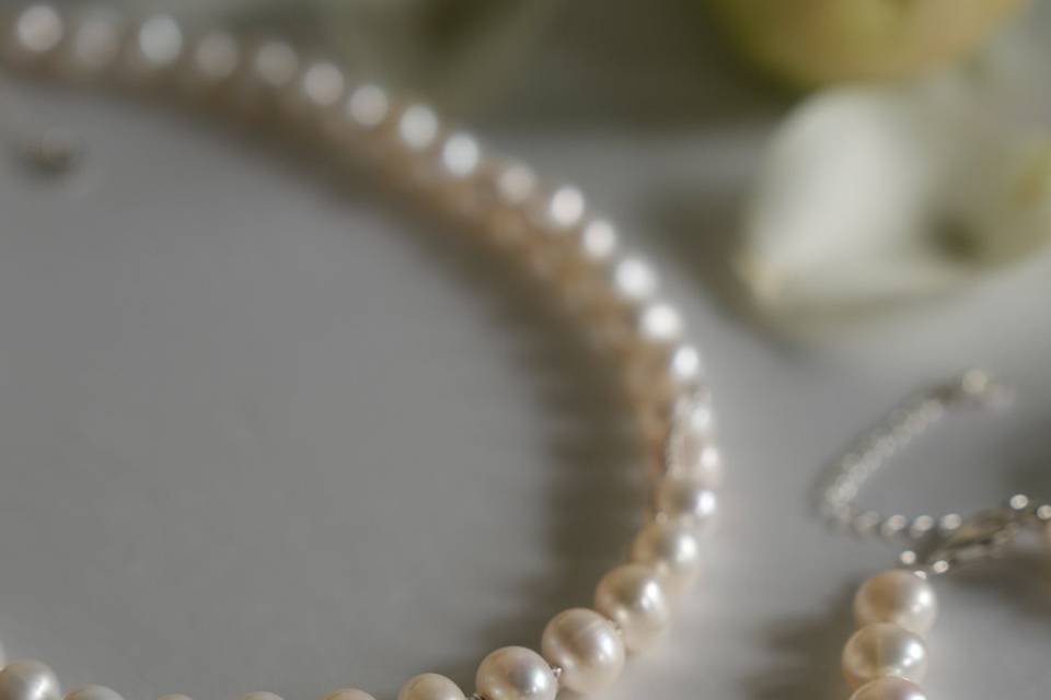 Collana e bracciale perle