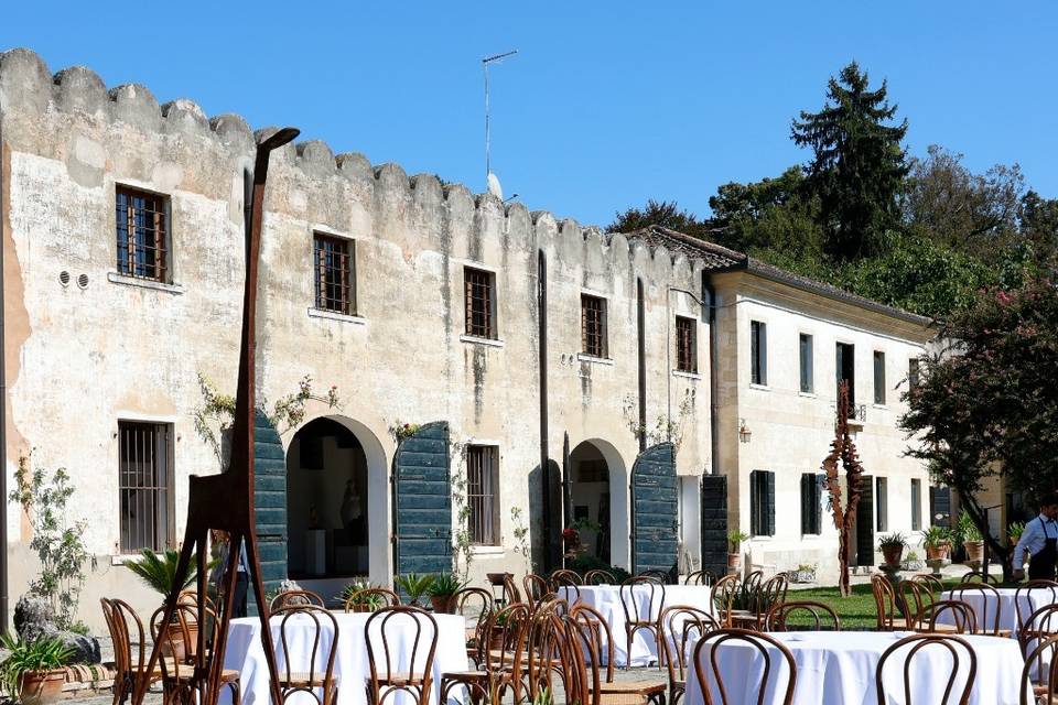 Aperitivo in giardino