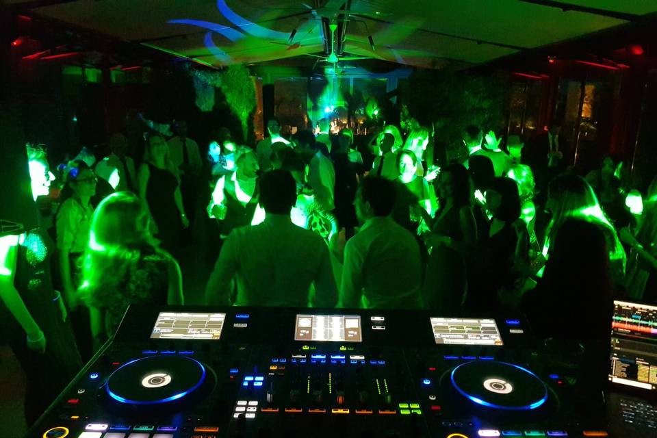 Smak Live Music & Karaoke