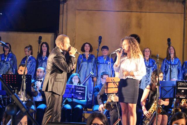 Esibizione con orchestra duo