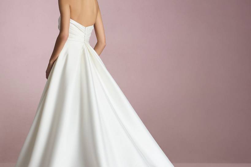 WhiteOne by pronovias