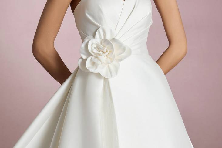 WhiteOne by pronovias