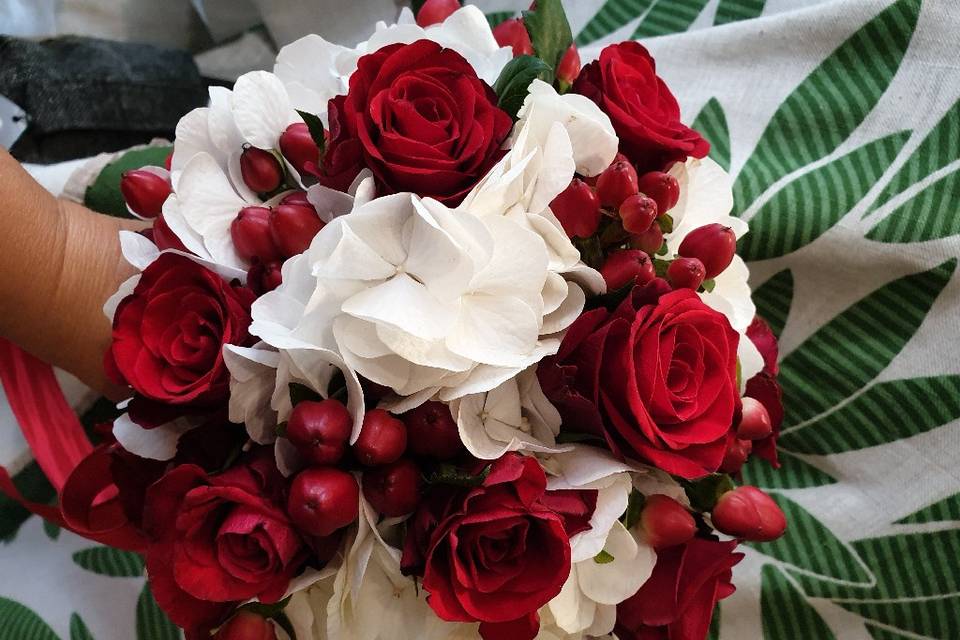 Bouquet bianco rosso