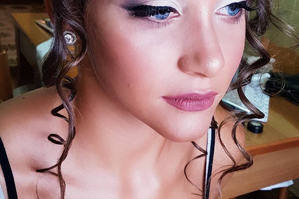 Marialaura Cozzuto Makeup Artist