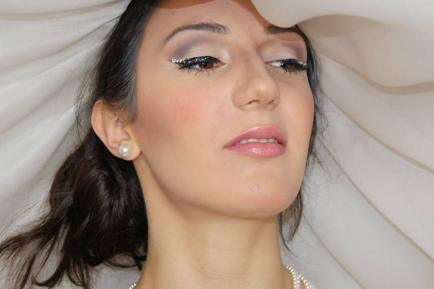 Trucco sposa in toni neutri