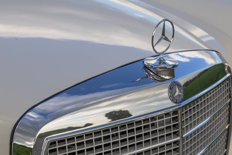 Sì in Mercedes