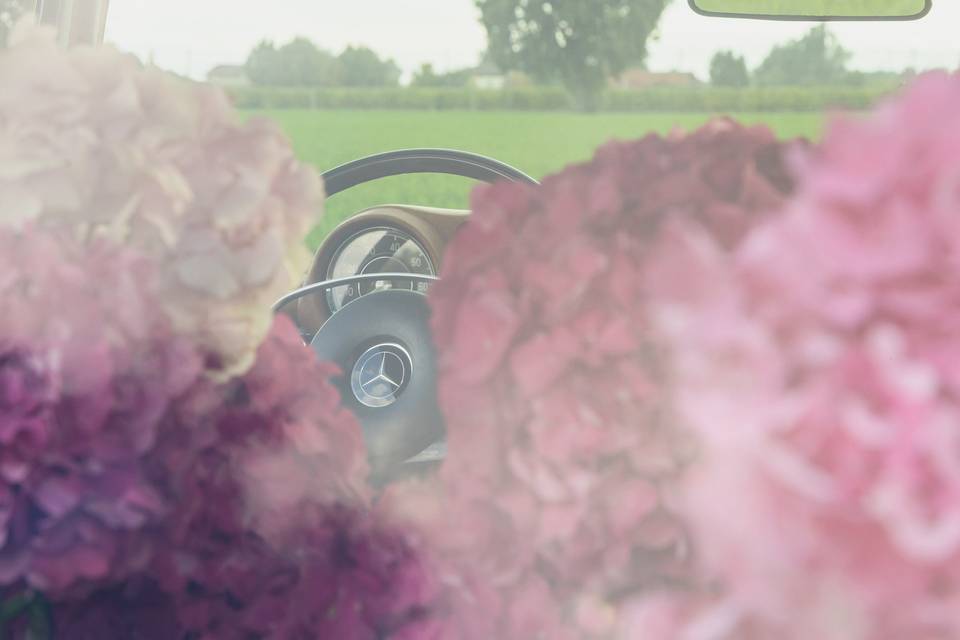 Sì in Mercedes