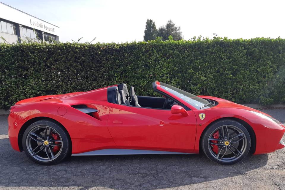 Ferrari 488