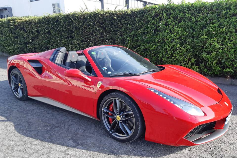 Ferrari 488