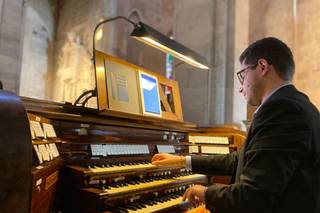 Manuel Del Ghingaro Organista