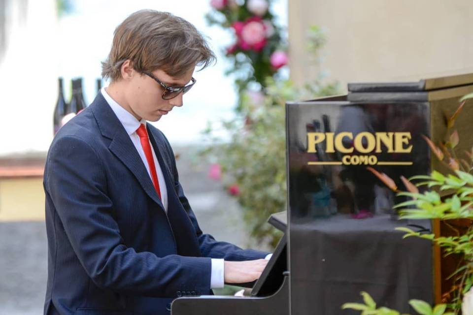 Piano - Performer