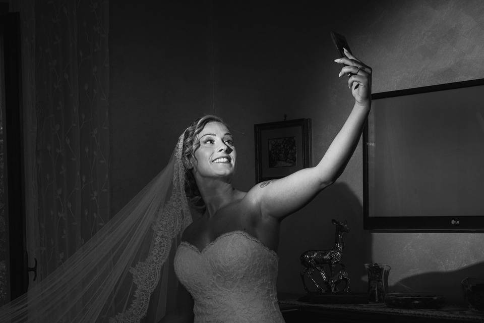 La sposa si fa un Selfie