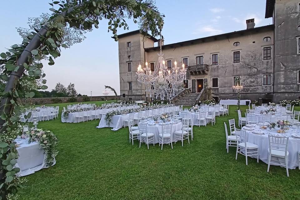 Allestimento esterno cena