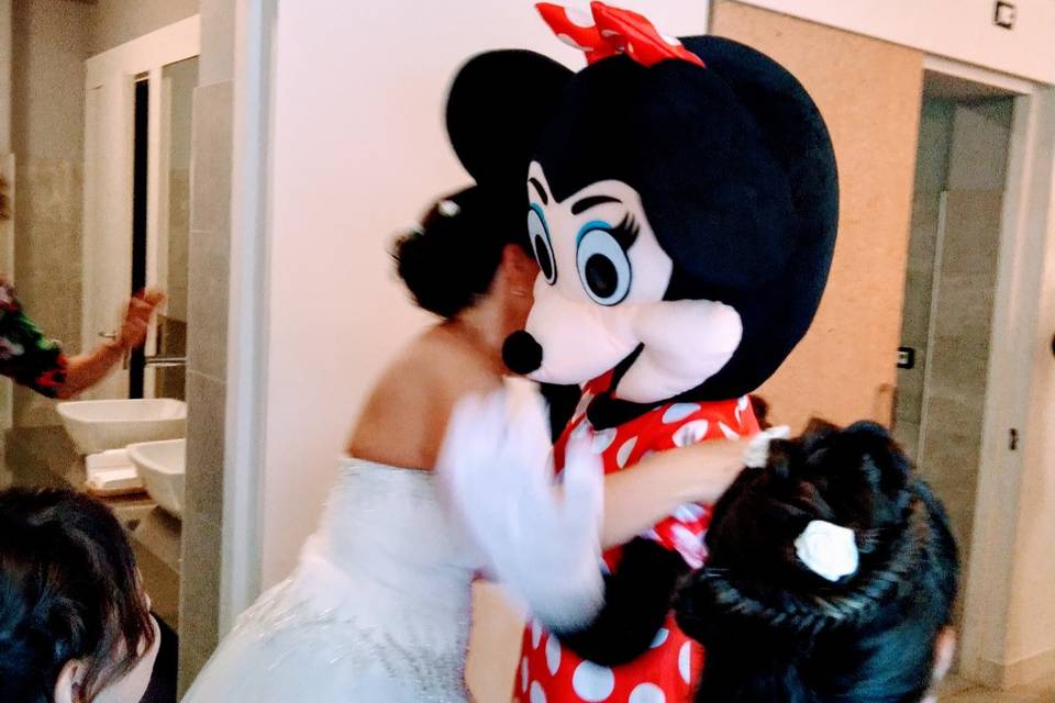 Minnie e la sposa