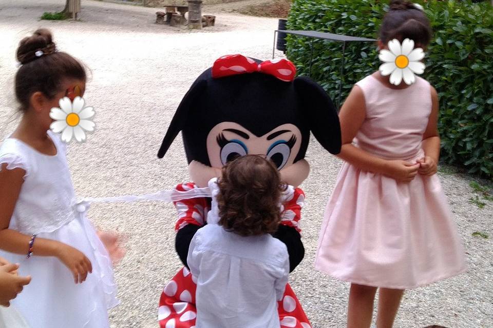 Minnie e la sposa