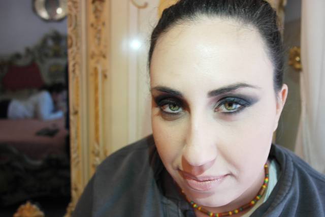 MAKE UP BEAUTY