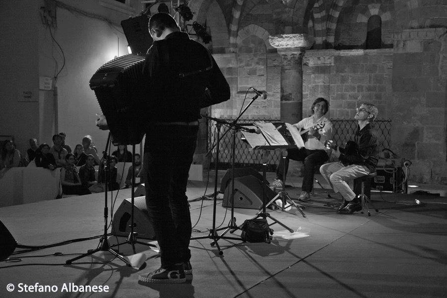 Alma Trio pzza Duomo Brindisi